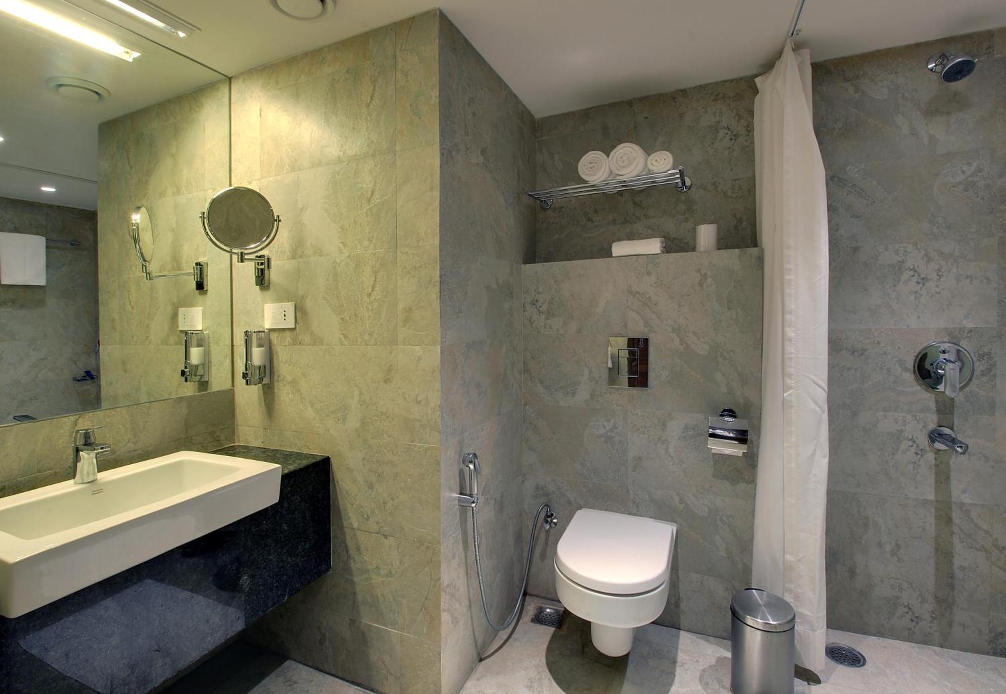 Temple Tree Hotel Ширди Экстерьер фото