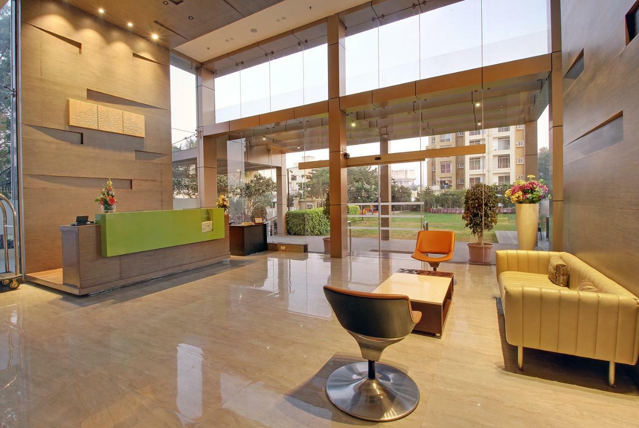 Temple Tree Hotel Ширди Экстерьер фото